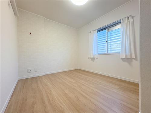 サービスルーム(約5.1帖)