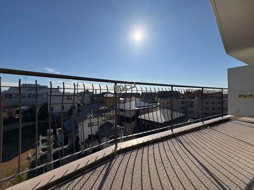 南東側バルコニー