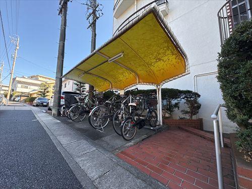 駐輪場(屋根有)