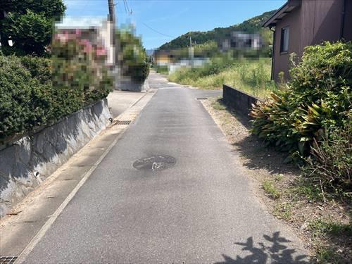 北側道路(2025年8月撮影)