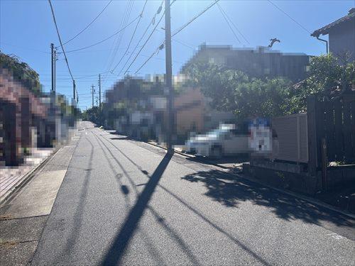 前面道路(2025年10月撮影)