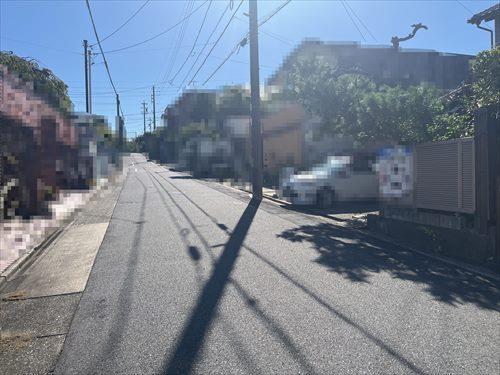 前面道路(2025年10月撮影)