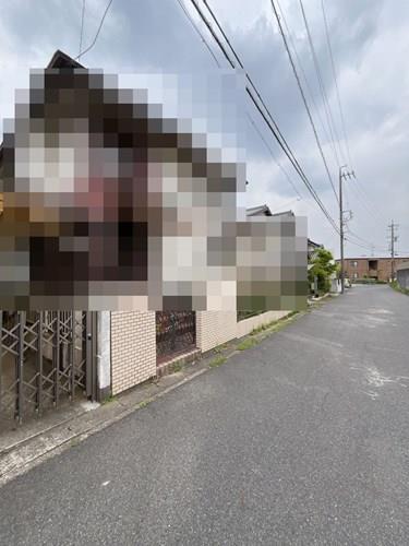 前面道路、対象地(解体前)R7年4月撮影