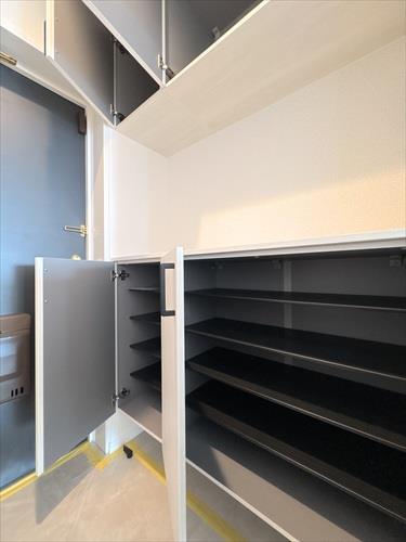 シューズボックス