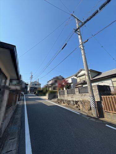 前面道路（令和7年11月撮影）