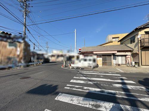 前面道路(2025年12月撮影)