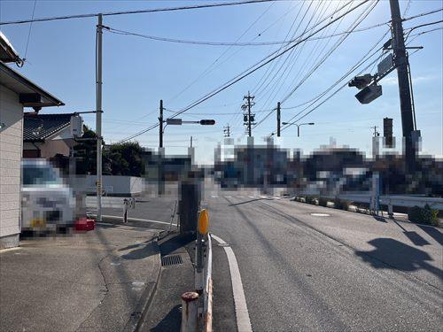 前面道路(2025年12月撮影)