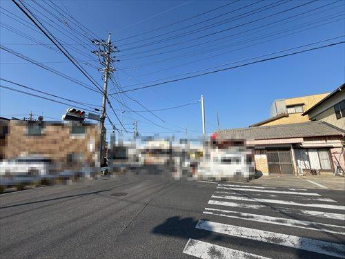 前面道路(2025年12月撮影)