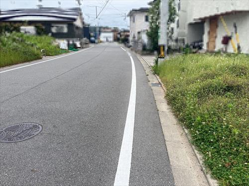 前面道路(2025年5月撮影)