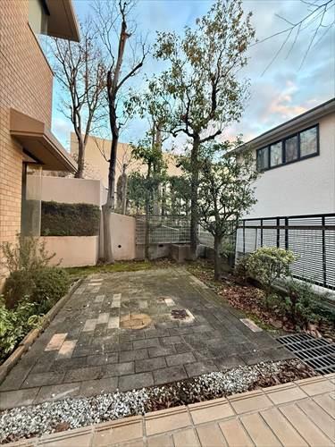 専用庭（南側）