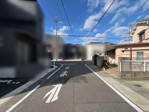 南西側前面道路