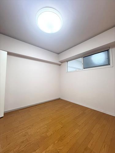 中部屋洋室