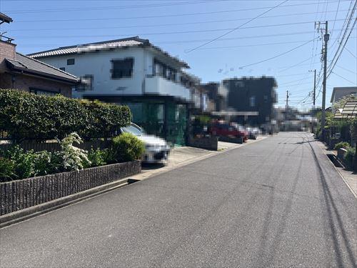 前面道路(2025年4月撮影)