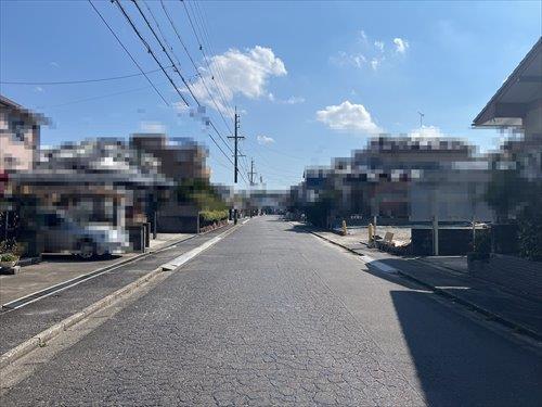 前面道路(2026年4月撮影)