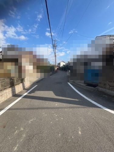 前面道路（2026年4月撮影）