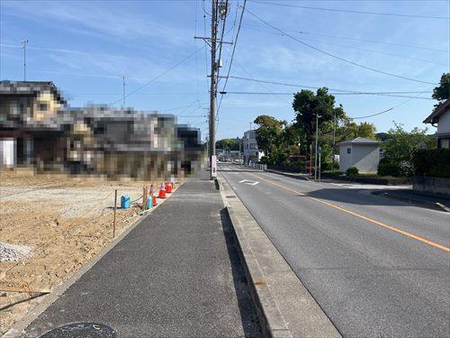 前面道路写真(撮影年月:2026年4月)