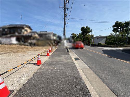 前面道路写真(撮影年月:2026年4月)