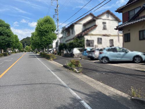 北側道路写真(2025年8月撮影)