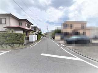 北西側前面道路(2026年6月撮影)