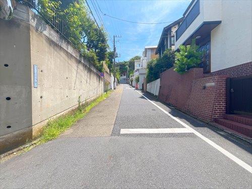 現地含む前面道路