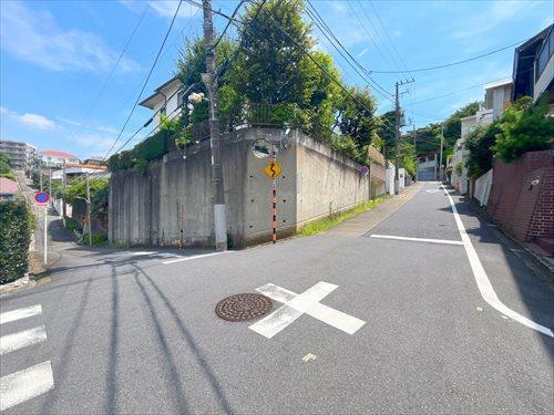 現地含む前面道路