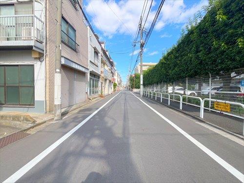 現地含む前面道路(2024年10月)撮影