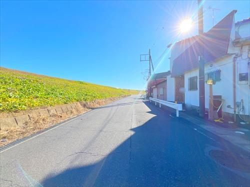 現地含む前面道路(2024年12月撮影)