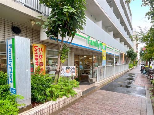 ファミリーマート目黒三田通りまで330m