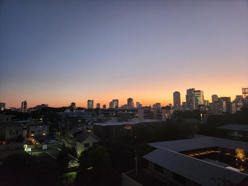 バルコニーからの眺望夕方(南西)