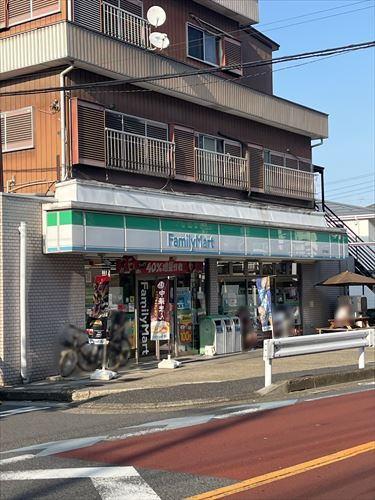 ファミリーマート松戸東店まで110m
