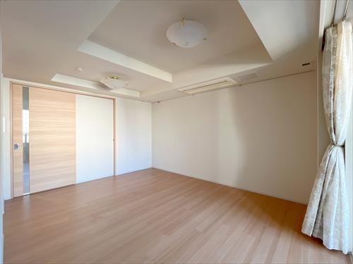 リビングダイニング(床暖房付き)