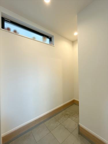 玄関(下足入付き)