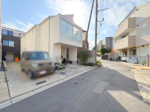 前面道路(2026年1月撮影)