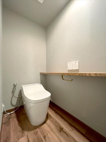 トイレ(温水便座付き)