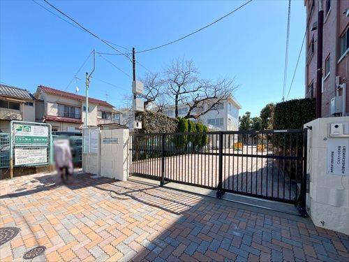 練馬区立田柄小学校まで650m