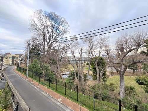 バルコニーからの眺望-1