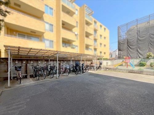 駐輪場