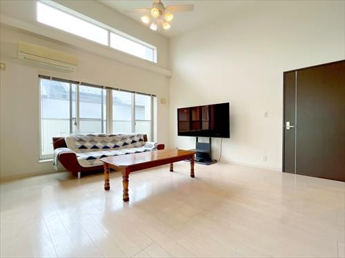 リビングダイニング(床暖房付き)