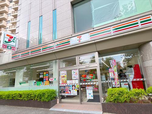 セブンイレブン目黒3丁目店まで190m
