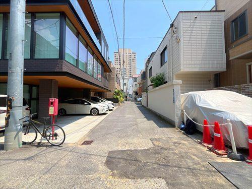 前面道路(2026年7月撮影)