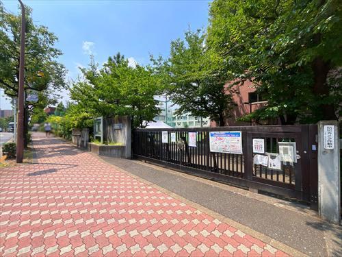 渋谷区立加計塚小学校まで390m
