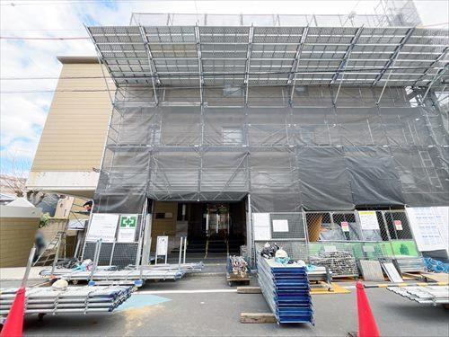 修繕中の現地外観(2025年12月)