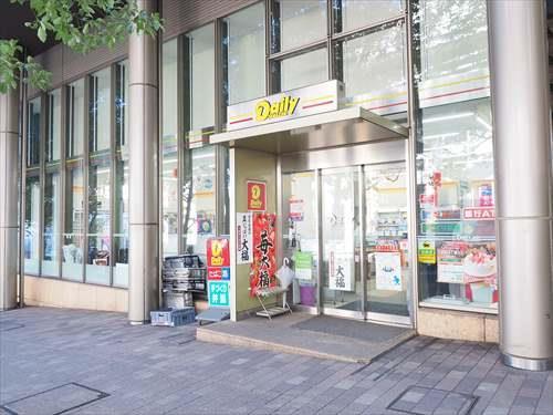 デイリーヤマザキ六本木3丁目店110m