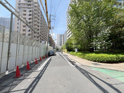 側面道路①（2026年4月撮影）