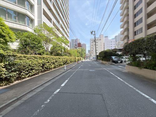 側面道路①（2026年4月撮影）