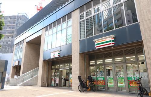 セブンイレブン西新宿5丁目中央店200ｍ