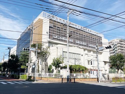 荒川区立第三日暮里小学校(300m)