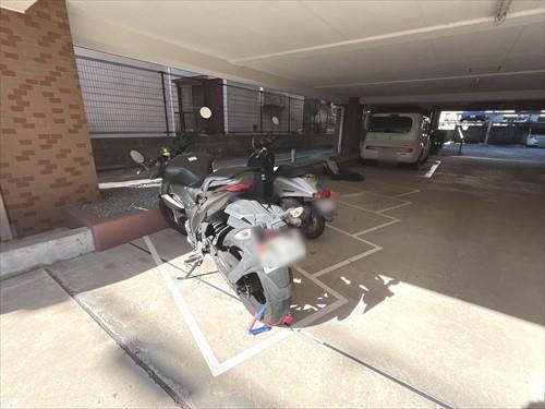 バイク置き場