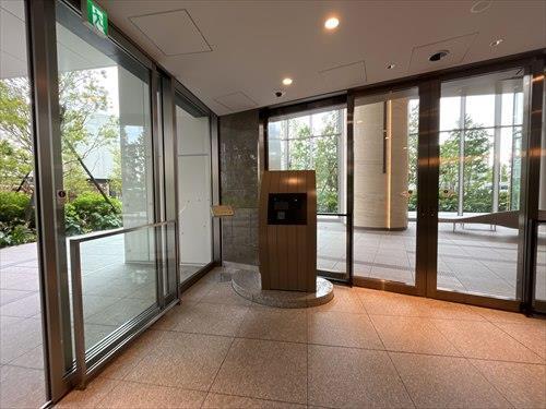 エントランスホール