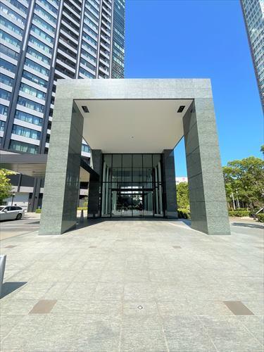 マンションエントランス